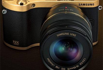سامسونغ تطرح كاميرا NX300 مطلية بالذهب